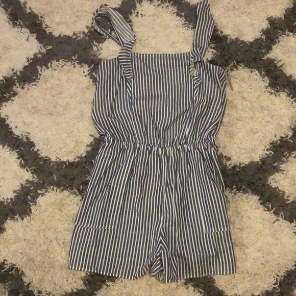 NWT Old Navy striped romper - Picture 2 of 2